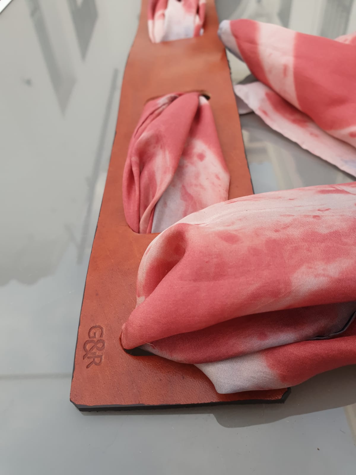 Cinturon pañuelo avellana detalle